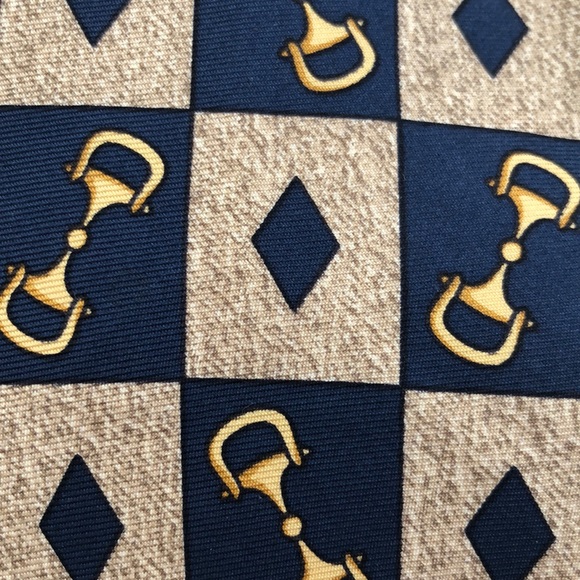 Gucci tie. Classic. Silk excellent condition. - Picture 2 of 5